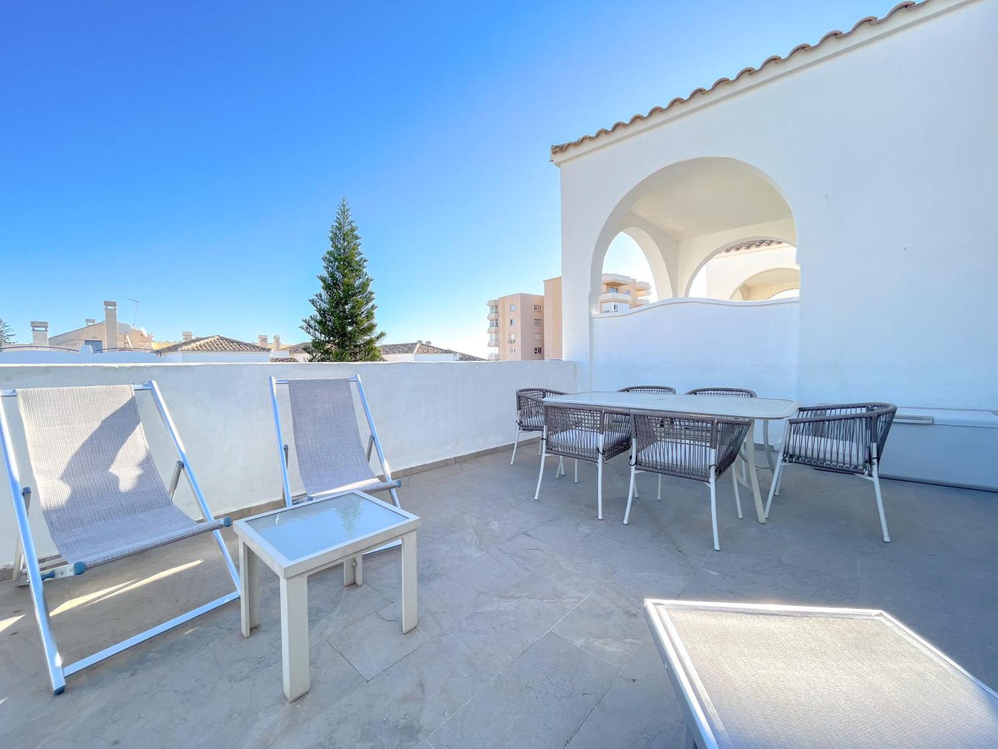 Appartement Spacieux Avec Terrasse Et Piscine 베날마데나코스타 외부 사진