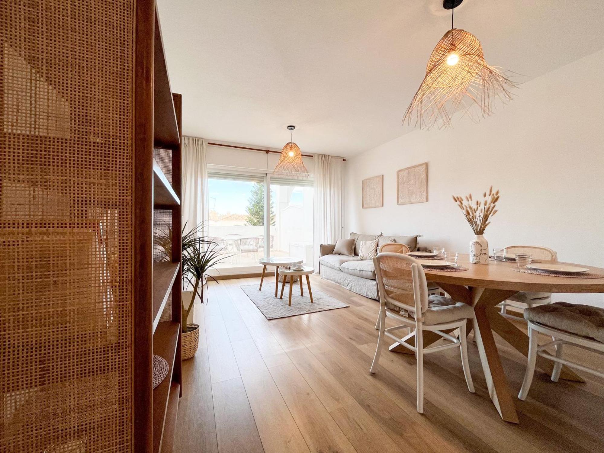 Appartement Spacieux Avec Terrasse Et Piscine 베날마데나코스타 외부 사진