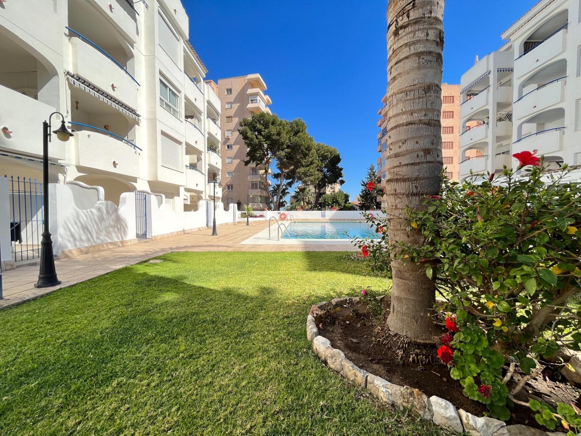 Appartement Spacieux Avec Terrasse Et Piscine 베날마데나코스타 외부 사진