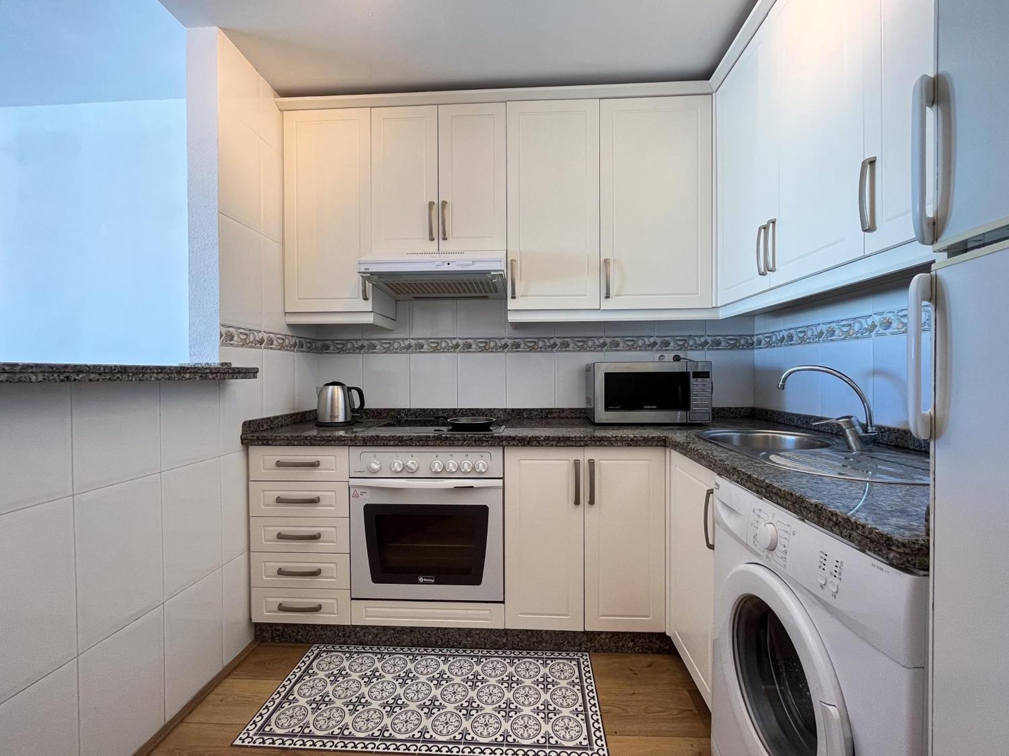 Appartement Spacieux Avec Terrasse Et Piscine 베날마데나코스타 외부 사진